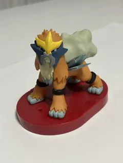立体ポケモン図鑑　エンテイ　色違い
