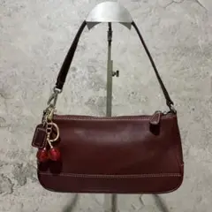 美品 OLD COACH ハンドバッグ チャーム付 グラブタンレザー レッド Yahoo!オークション -「オールドコーチ バッグ レッド」の落札