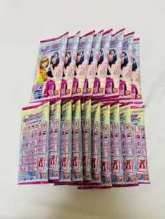 オシャレ魔女 ラブ and ベリー ツインウエハース 未開封新品18個