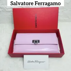 新品未使用正規品Salvatore Ferragamo 二つ折り財布 ピンク希少のサムネイル
