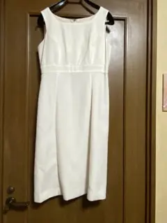 セレモニースーツ。ホワイトドレスとジャケットセット