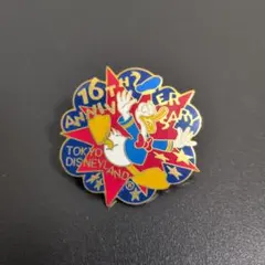 ドナルドダック　ピンバッジ　ディズニーランド16周年　ワッキーキングダム