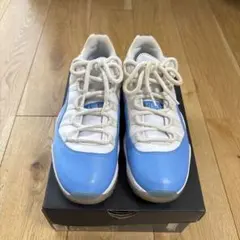 Air Jordan 11 Low ブルー/ホワイトのサムネイル