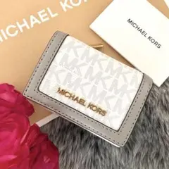 新品☆MICHAEL KORS 折り財布　 ホワイト　シグネチャー レザー