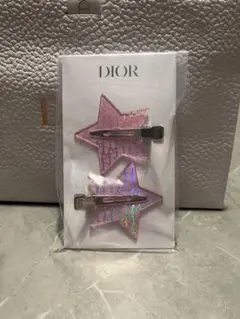 Dior 星型 ヘアクリップ 2個セットのサムネイル