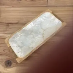 貝殻のマーブル模様のトレイ