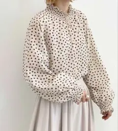 ギャザーブラウス