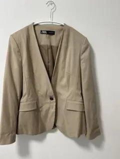 ZARA ノーカラージャケット ベージュ EUR 40