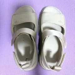 【UGG】サンダル W GOLDENGLOW SSAL 23㎝のサムネイル