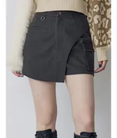 MURUA ワンサイドスリットカーゴショートパンツ　ブラック