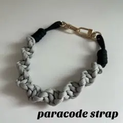 パラコードストラップ ＊スマホハンドストラップ＊ブラック×アイスグレー