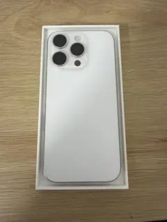 iPhone 16Pro【256GB】ホワイトチタニウム　傷ほとんどなし