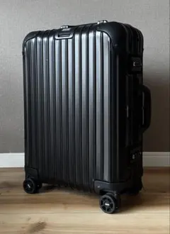 2026年最新】rimowa キャリーケースの人気アイテム - メルカリ