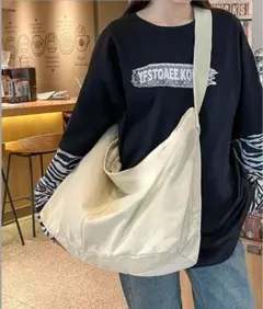 新品　ニュースペーパーバッグ　古着　軍　オフホワイト　meltum
