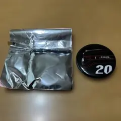 トヨタ ランクルBASE ガチャ缶バッジ シークレットのサムネイル