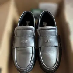 PUMA ローファー メタリックグレー 24
