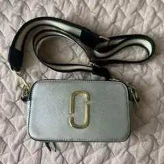 Marc Jacobs シルバーショルダーバッグ