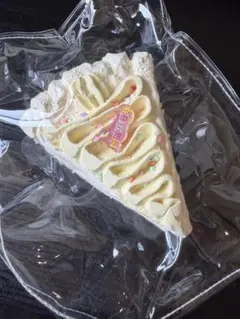 春日幼稚園　クリームケーキ　スクイーズのサムネイル