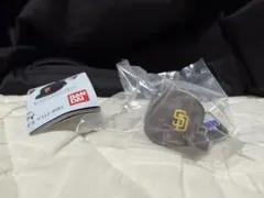 ニューエラ ガチャ サンディエゴ・パドレス　キーホルダー