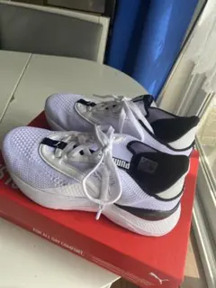 PUMA SOFTRIDE スニーカー ホワイト/ブラック