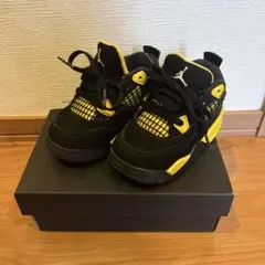 Jordan スニーカー 黒/黄