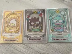 キラキラ星座のアクリルアクセサリースタンド ペックル＆バツ丸＆ハンギョドン