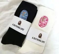 新品未使用　A BATHING APE 　エイプ　靴下 ソックス　刺繍黒白2足