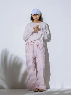 新品未開封【FORME フォルム】ダンボールスウェット 東原亜希　白 東原亜希 FORME 2024 フォルム ダンボールスウェット