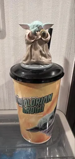マンダロリアン ドリンクカップ トッパーフィギュア 未使用 スター