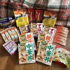 お菓子　スティックコーヒー　レトルト食品　詰め合わせのサムネイル