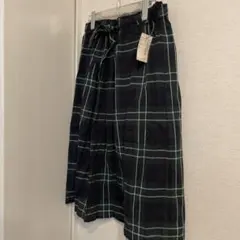 値下げ　新品　定価6195円　グリーンチェック Mスカートアンダースカート付のサムネイル