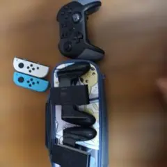 Nintendo Switch ジョイコンとコントローラー収納ケース