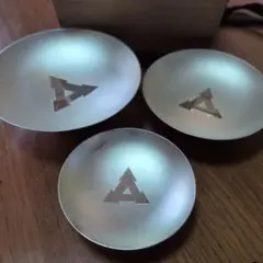 純銀刻印】純銀製 三重盃 銀杯 3点セット 総重量 約206g 木箱入 純銀刻印】純銀製 三重盃 銀杯 3点セット 総重量 約206g 木箱入 - メルカリ