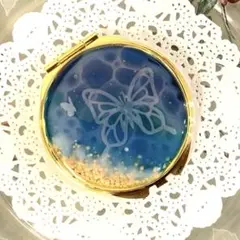 レジン蝶のコンパクトミラー　海のきらめき