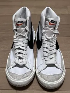 NIKE WMNS BLAZER MID ‘77(CZ1055 100）2020