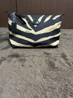 Coach ゼブラ柄 ポーチ 小型