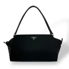 プラダ　ハンドバッグ　アクセサリーポーチ　肩掛け可　ナイロン　ブラック　y2k