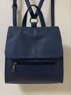 リュック合皮　レディース　　ネイビー 送料込み　匿名配送