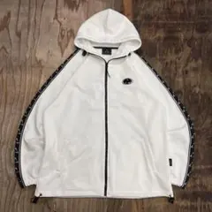 Item thumbnail for item 19126577-52cc-4e9c-b81e-2b03e0354720