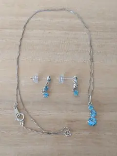 ブルートパーズ K18WGペンダント K14WGピアス セット