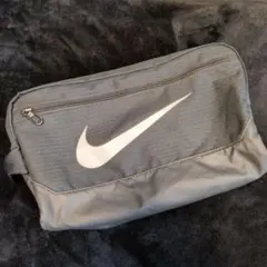 ナイキ シューズケース ブラック