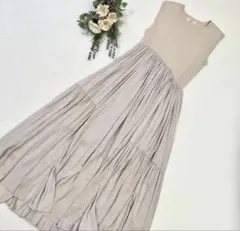 美品《emmi atelier》 ニットドッキングワンピース ベージュ