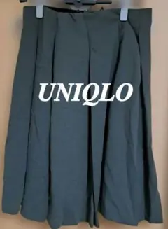 UNIQLOダーク グリーン系 プリーツ膝下丈スカート