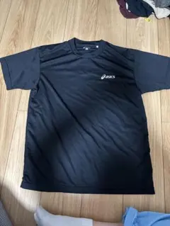 ブラック Tシャツ