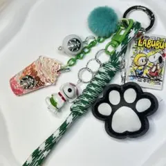 【人気】スタバ風スヌラブブビーズストラップ　キーホルダー　スマホ　肉球