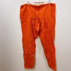 オレンジ カジュアルパンツ ウエスト紐付き　ボトムス