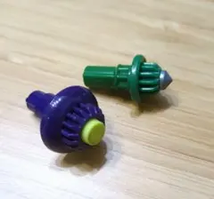 ビット　ラバーアクセル、メダルニードル　ベイブレードX