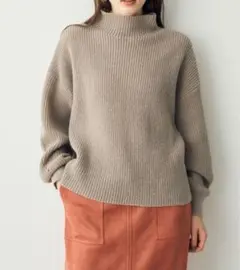 YECCA VECCA イェッカ ヴェッカ　ボリューム袖モックネックニット