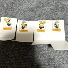 ミニオン　アクリルチャーム　4種セット　カフェドクリエ