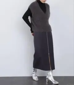 フロントジップナロースカート　チャコール